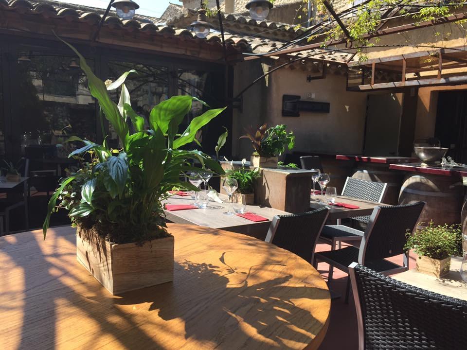 فندق Le Vieux Bistrot Cabrières-dʼAvignon المظهر الخارجي الصورة