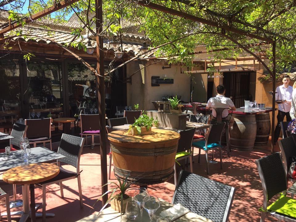فندق Le Vieux Bistrot Cabrières-dʼAvignon المظهر الخارجي الصورة