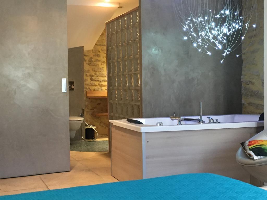 فندق Le Vieux Bistrot Cabrières-dʼAvignon المظهر الخارجي الصورة