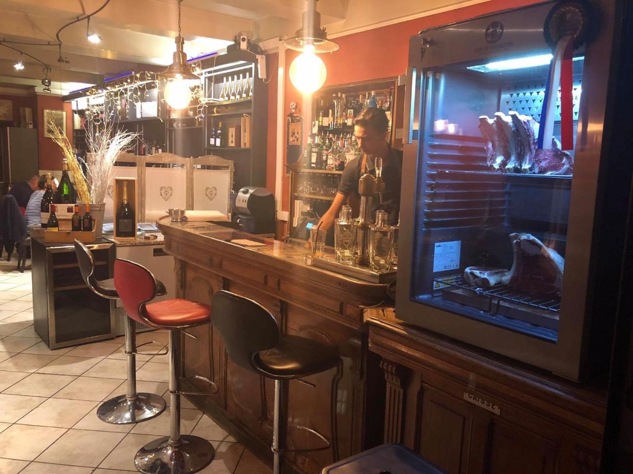 فندق Le Vieux Bistrot Cabrières-dʼAvignon المظهر الخارجي الصورة